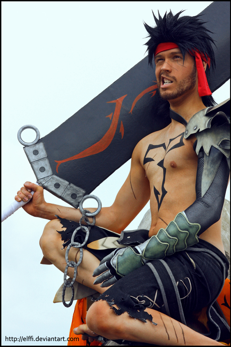 Jecht with grin - Cosplay - Final Fantasy Dissidia